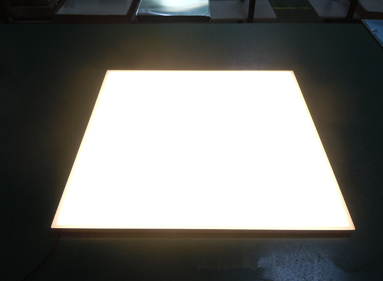 3. frameless led panel light 598x598