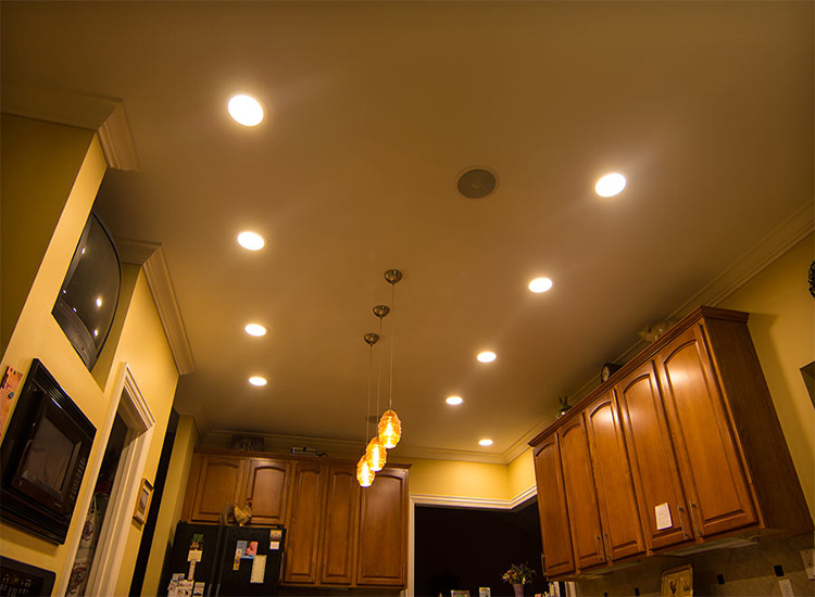 9. 3w Italy Customer Install Round LED Panel Light in His Kitchen